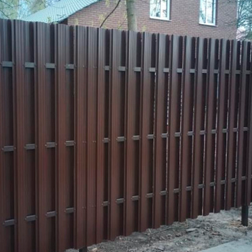 Штакетник фигурный двусторонний П 2,00м (коричневый RAL-8017)