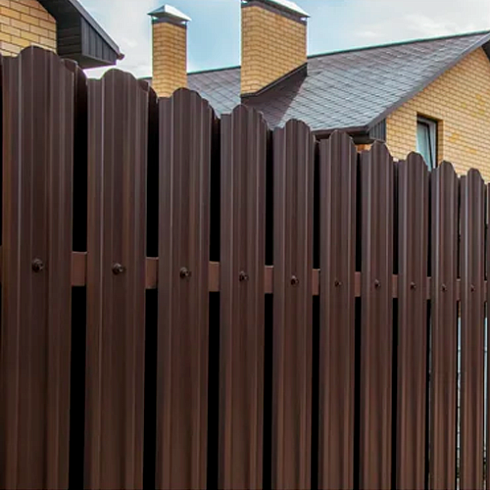 Штакетник фигурный двусторонний П 1,50м (коричневый RAL-8017)