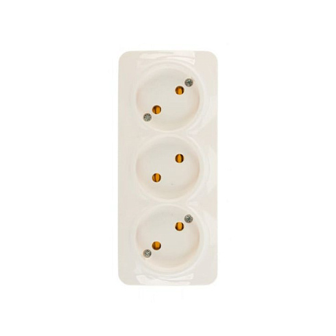 Розетка 3-м ОП 10А IP20 б/з белая IONICH 1445